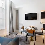 Louvre Elegance De Charme Apartman *